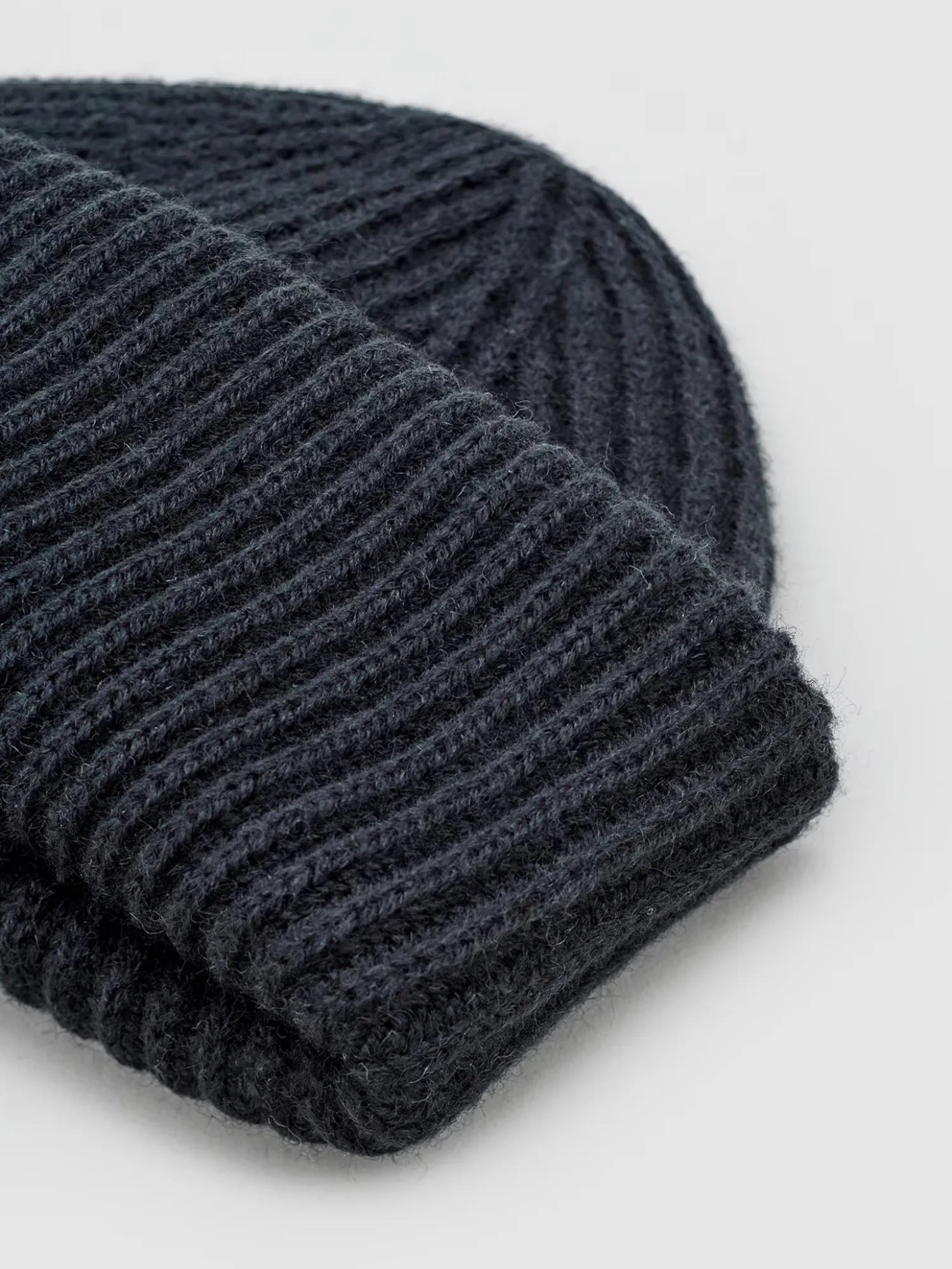 Flash Sale Edited Beanie Kana Black