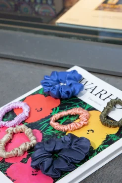 Best Les Soeurs Zijden Scrunchie Navy
